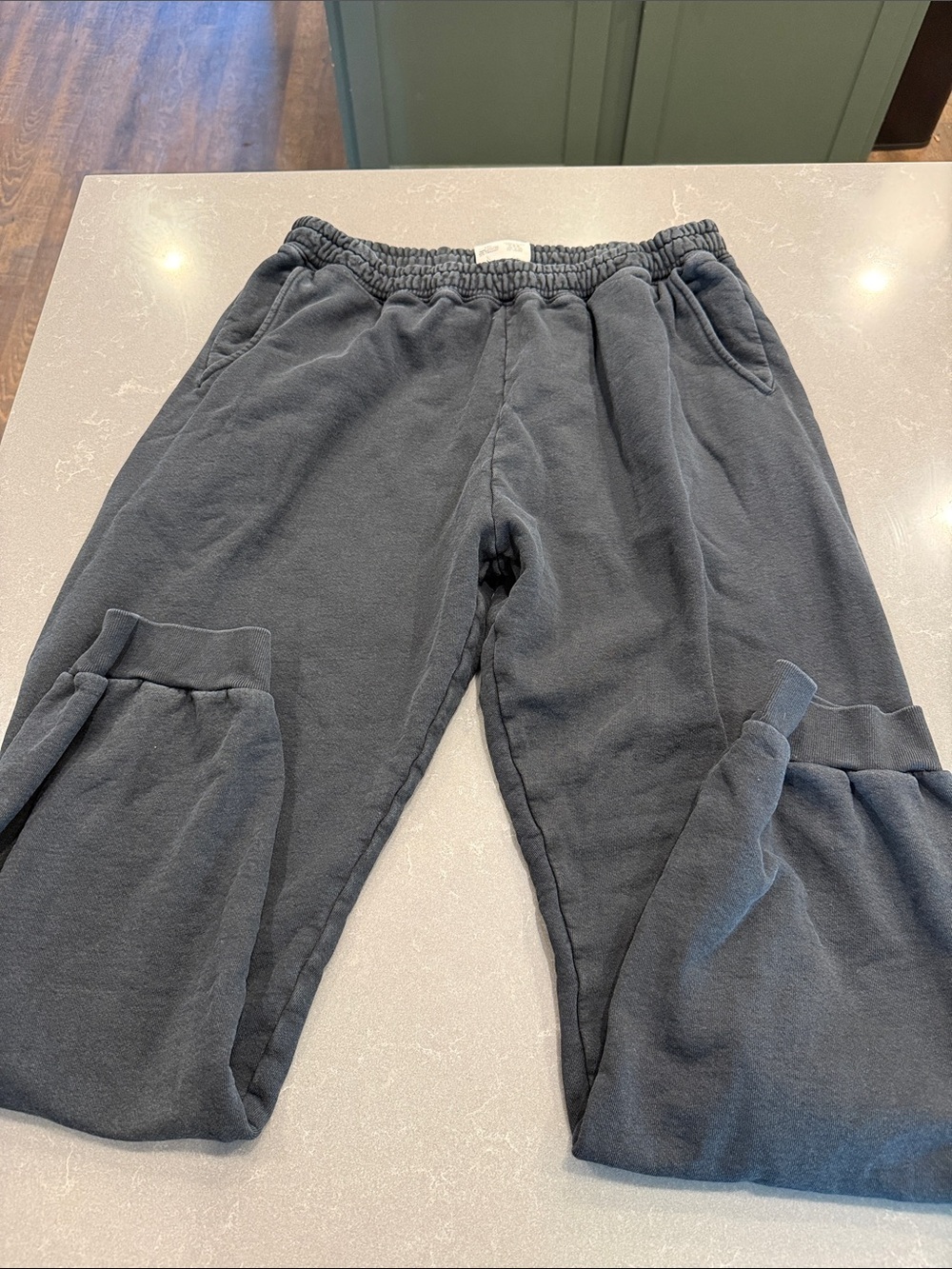 Pleasing Women's Black Casual Sweatpants with Elastic Waist and Pockets